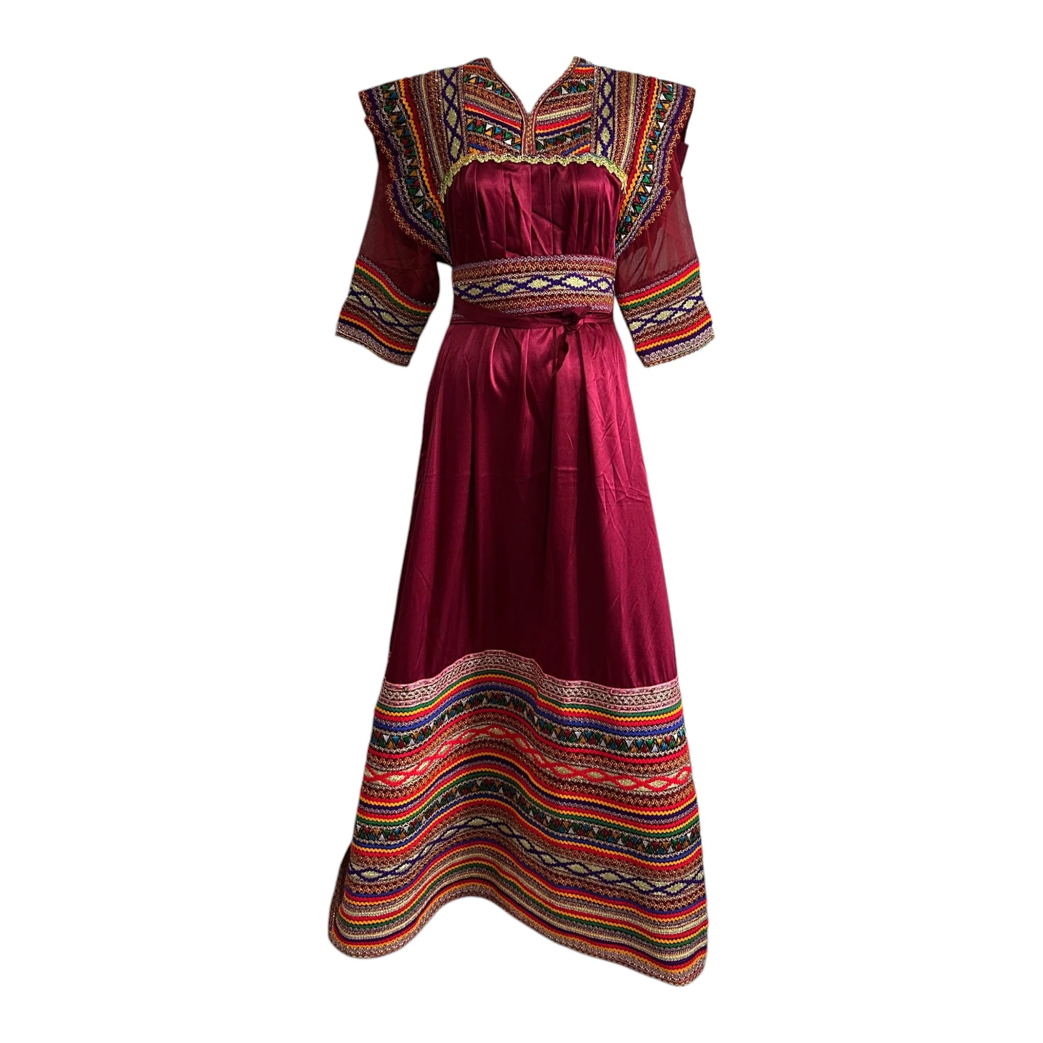 Robe kabyle broderie berbère traditionnelle
