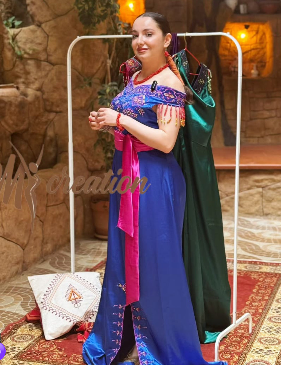 Robe en perle bleu