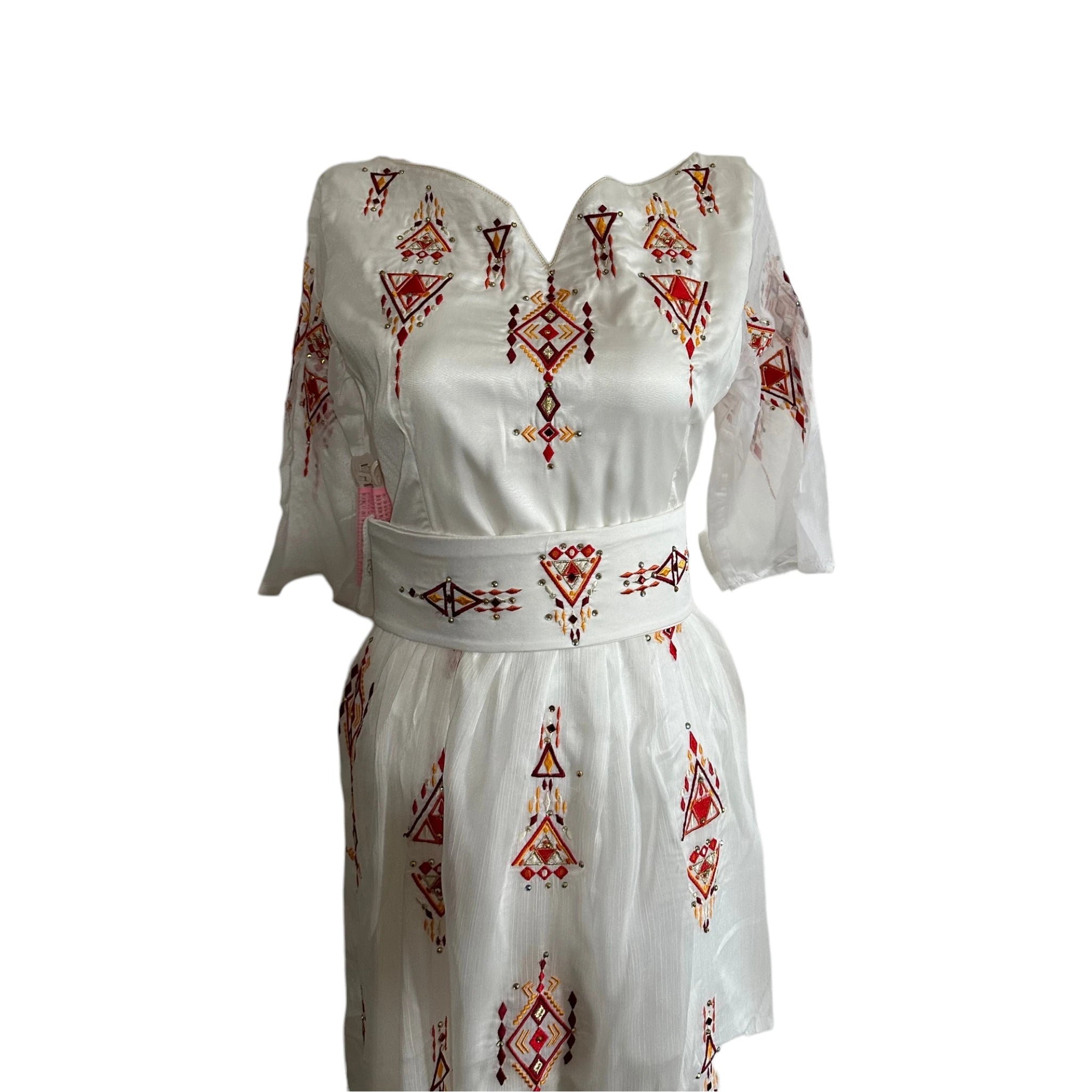Robe berbère kabyle brodée