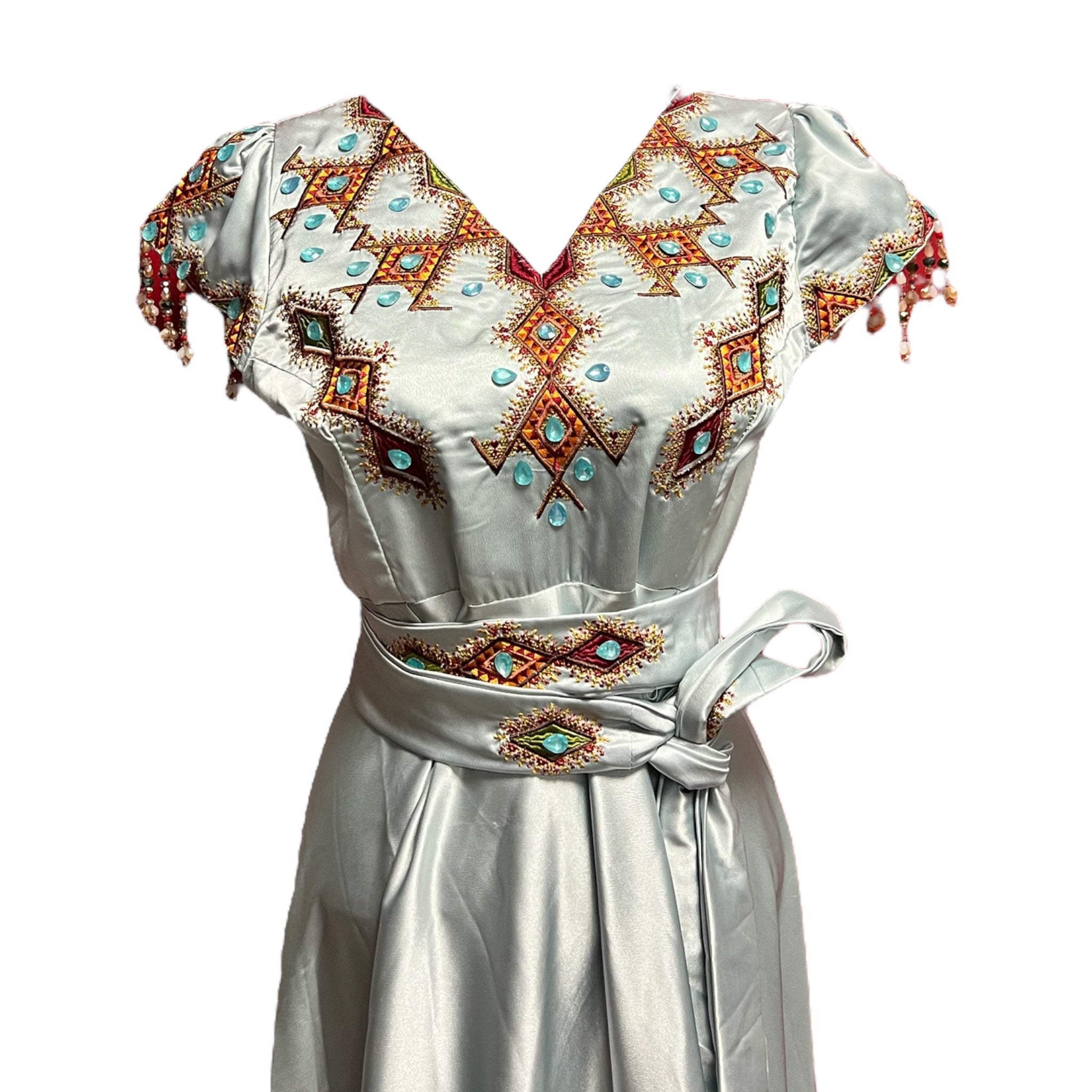 Robe satin en perles évasée - Robes Kabyles